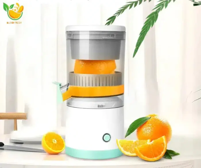 Mini Portable Citrus Juicer - Image 2